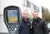 **Alt-Tag:** Thermografiekamera zeigt Wärmebilder von zwei Personen, Hintergrund unscharf, Temperaturanzeige 6.5°C.
